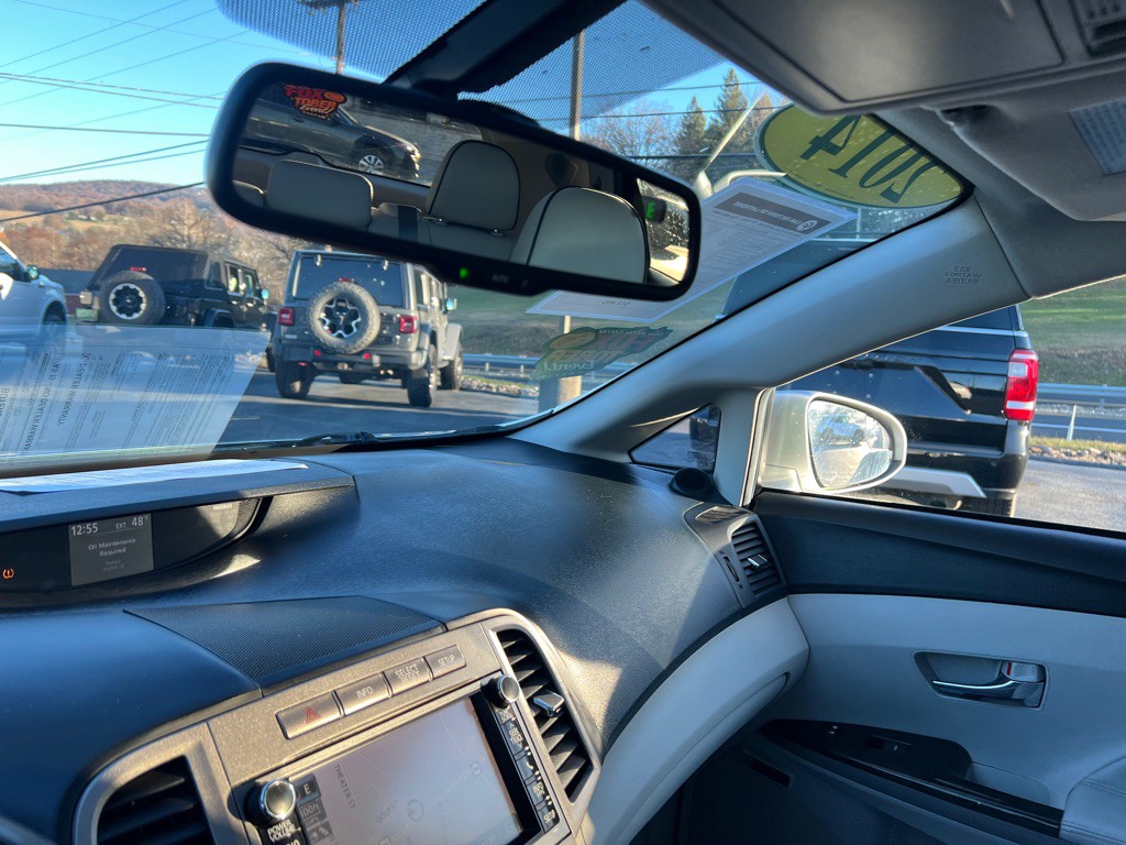 2014 Toyota Venza Image 30