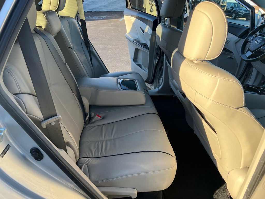 2014 Toyota Venza Image 33