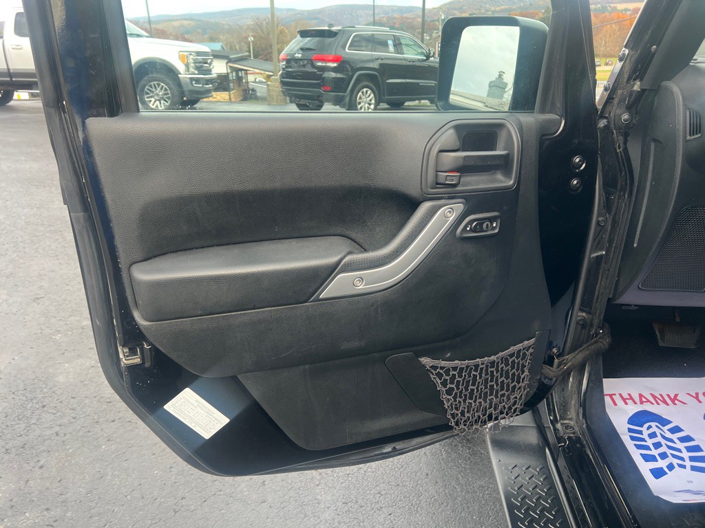 2016 Jeep Wrangler Unlimited Image 11