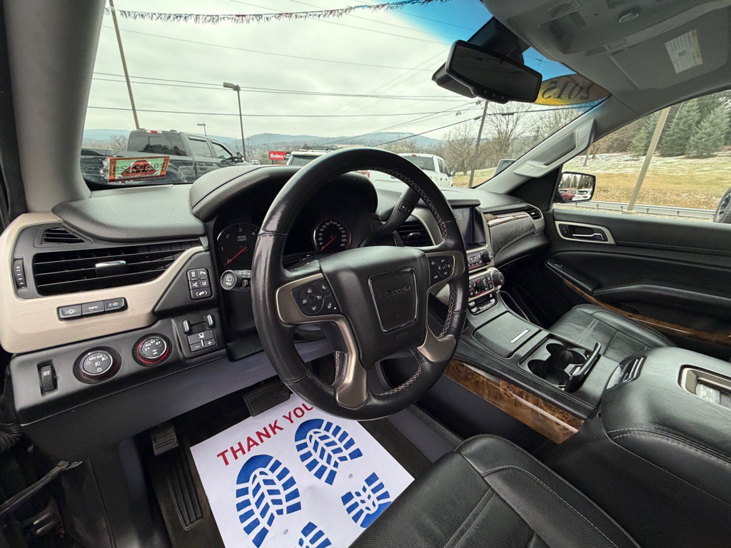 2015 GMC Yukon Image 9