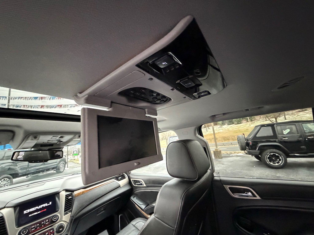 2015 GMC Yukon Image 19