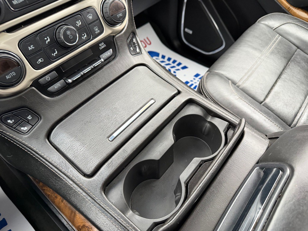 2015 GMC Yukon Image 44