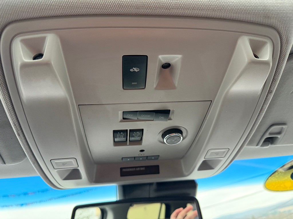 2015 GMC Yukon Image 47