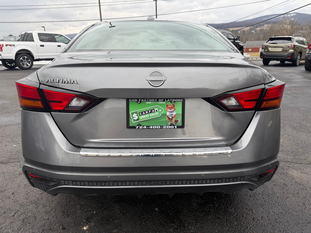 2025 Nissan Altima Image 6