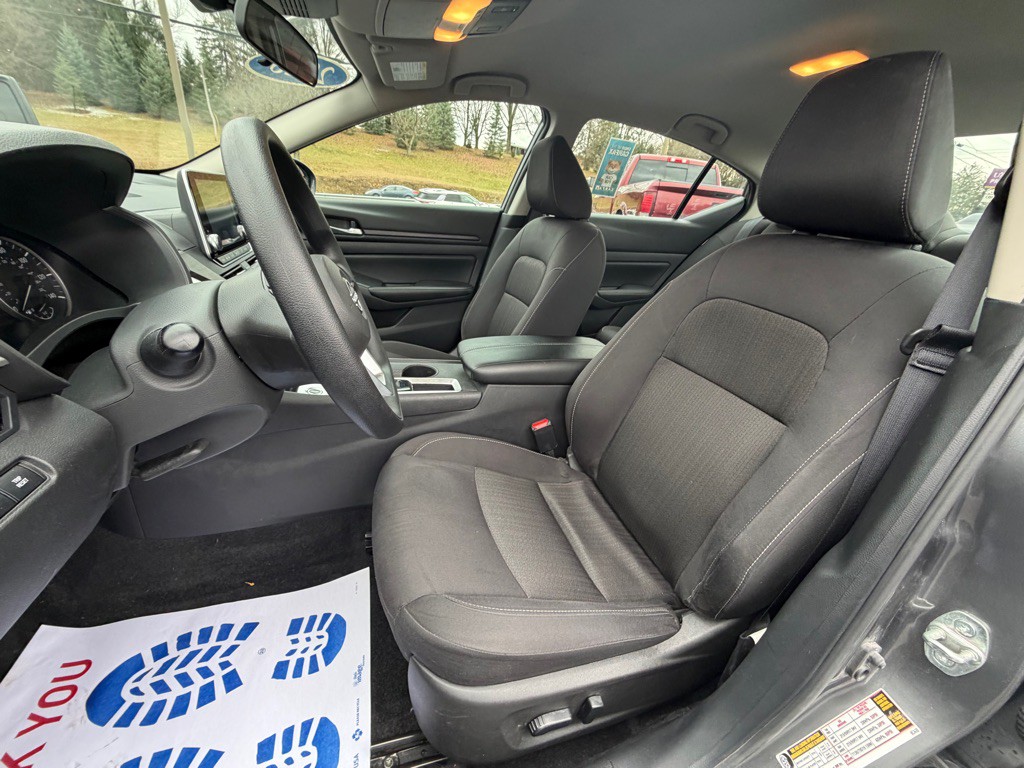 2025 Nissan Altima Image 11