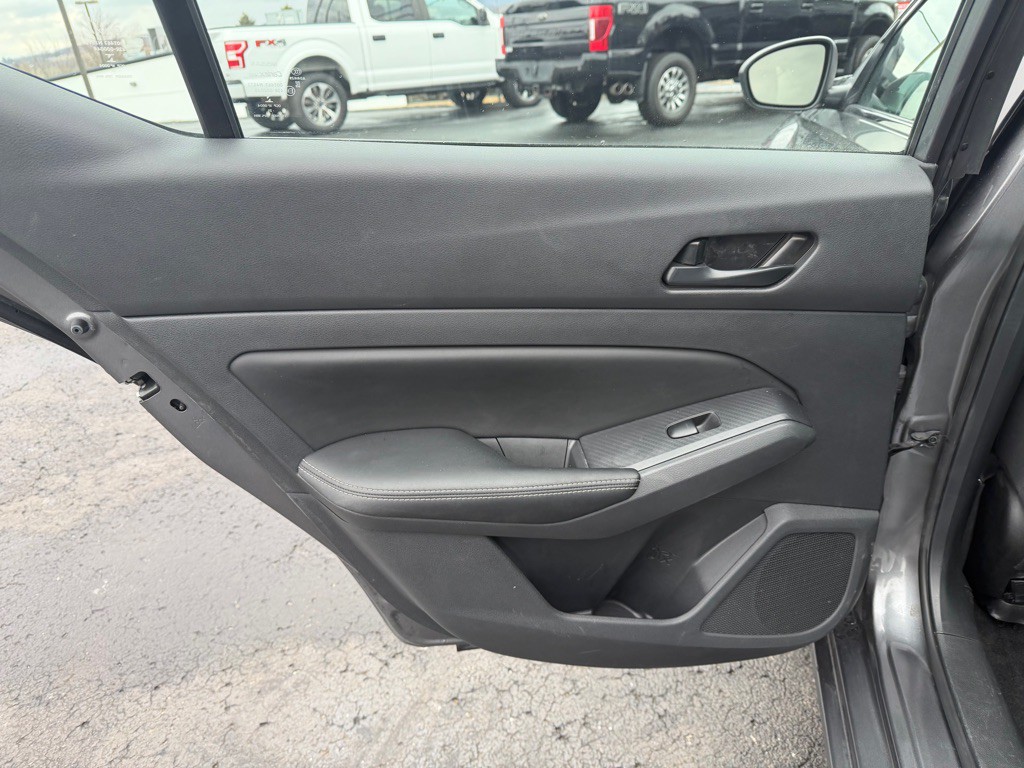 2025 Nissan Altima Image 16
