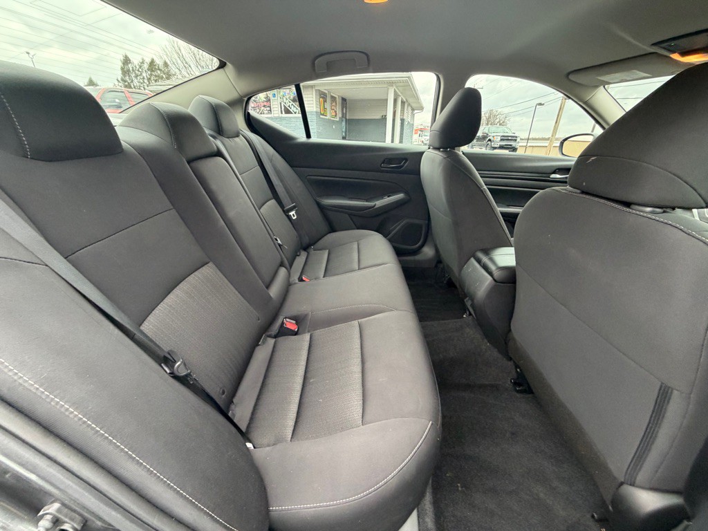 2025 Nissan Altima Image 19