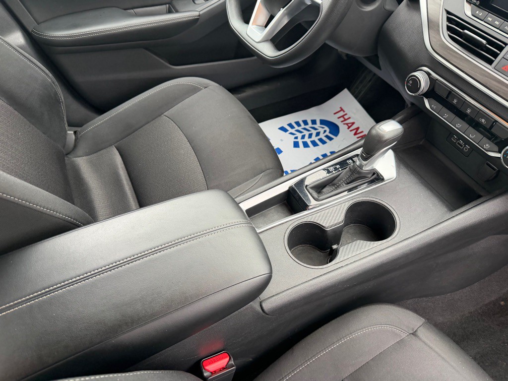 2025 Nissan Altima Image 25