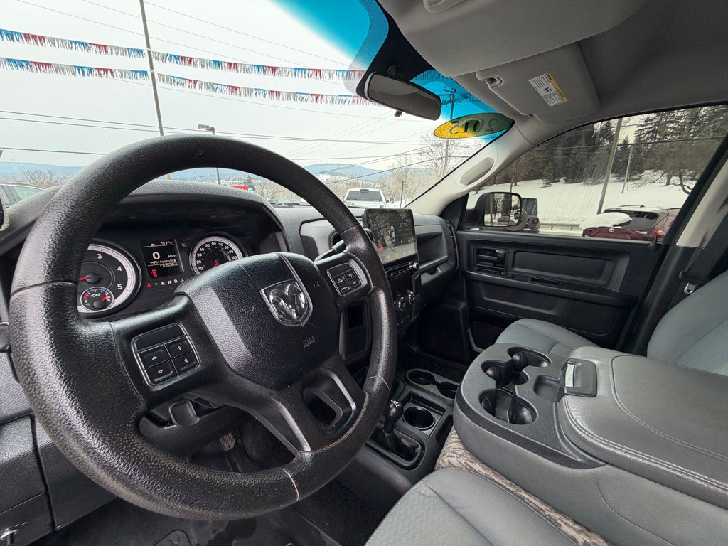 2015 RAM 2500 Image 17