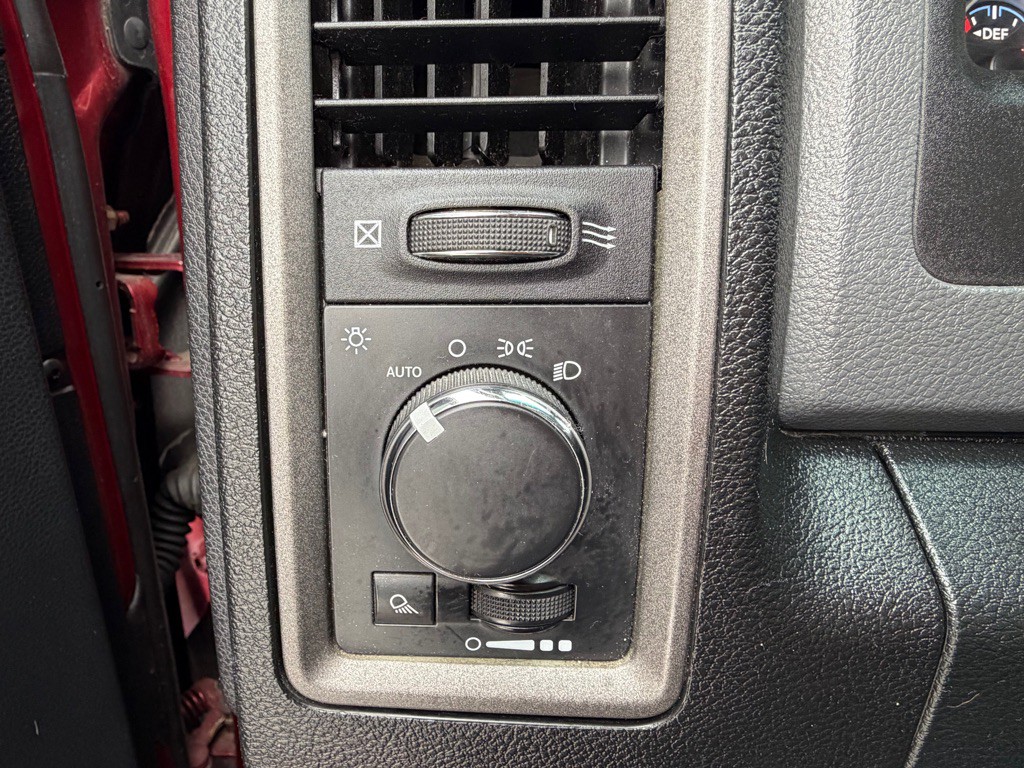 2015 RAM 2500 Image 33