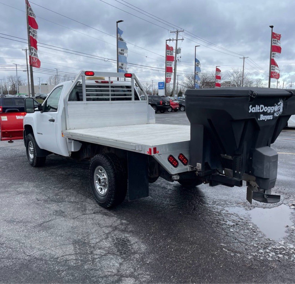 2007 Chevrolet Silverado 1500 Image 2