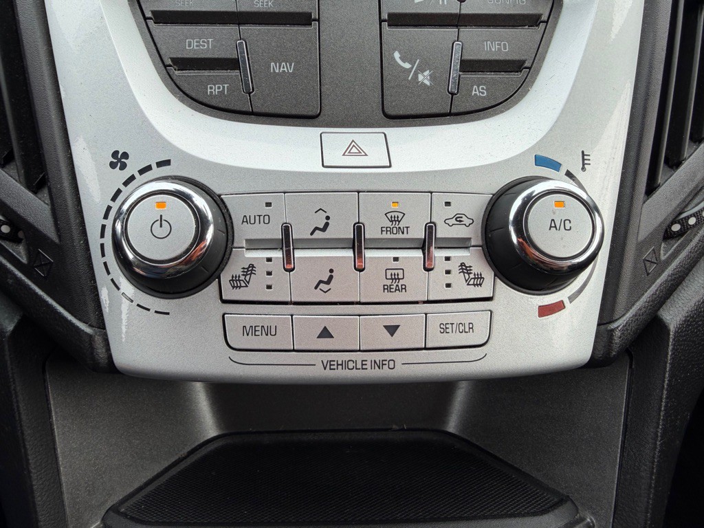 2016 Chevrolet Equinox Image 32