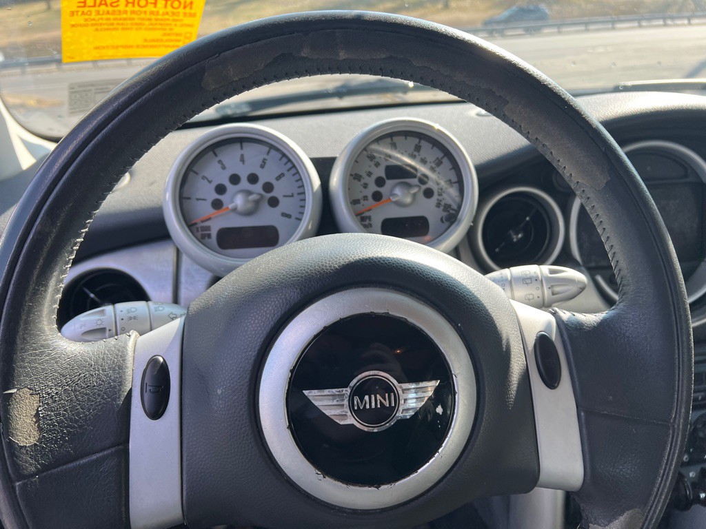 2003 MINI Cooper Image 7