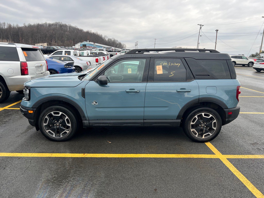 2023 Ford Bronco Image 3