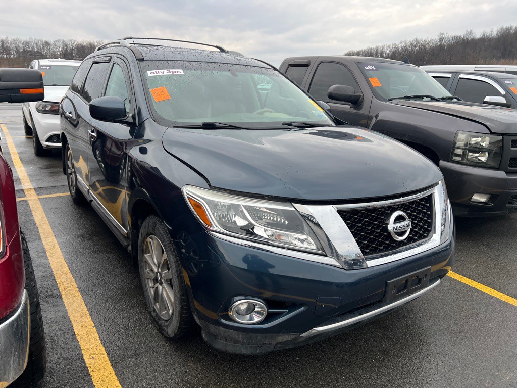 2014 Nissan Pathfinder Image 1