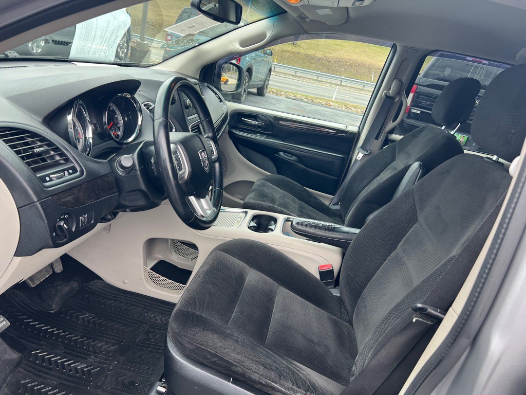 2016 Dodge Grand Caravan Image 10