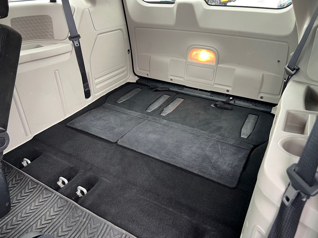 2016 Dodge Grand Caravan Image 12
