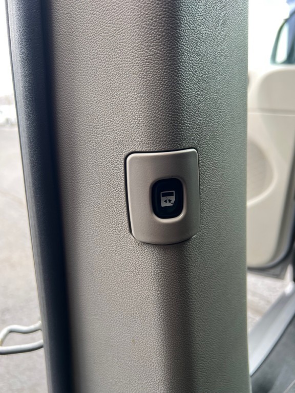 2016 Dodge Grand Caravan Image 13