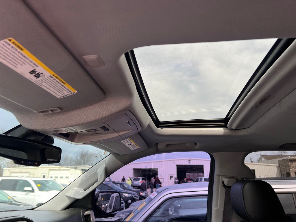 2015 GMC Sierra Image 11