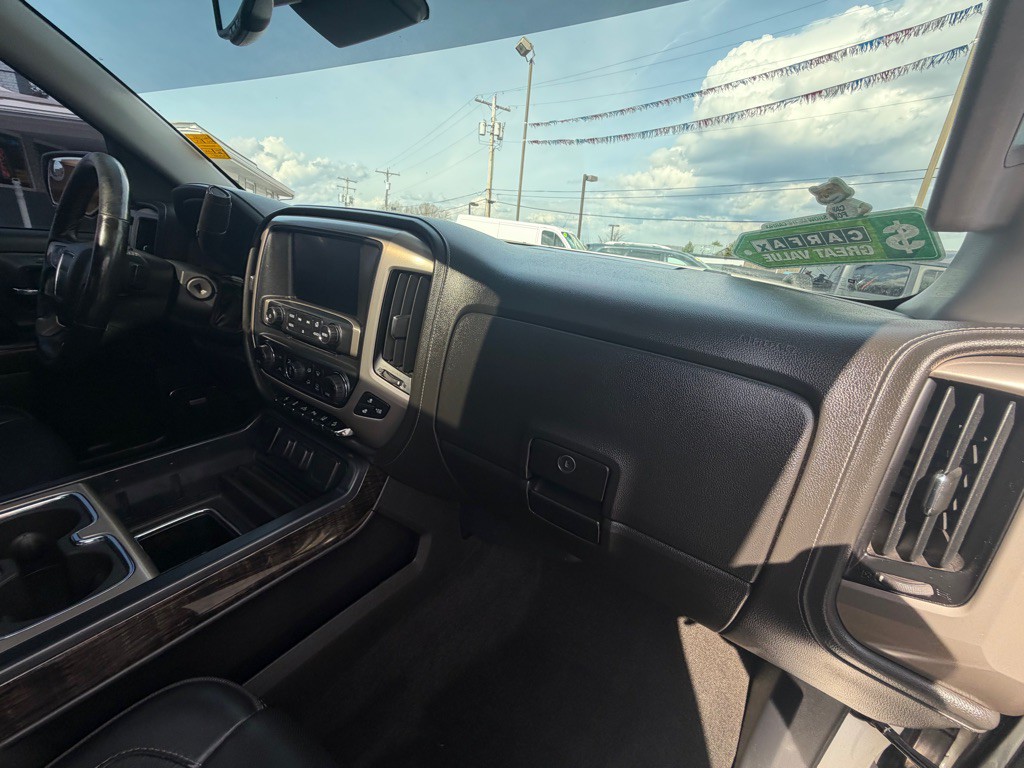 2015 GMC Sierra Image 25
