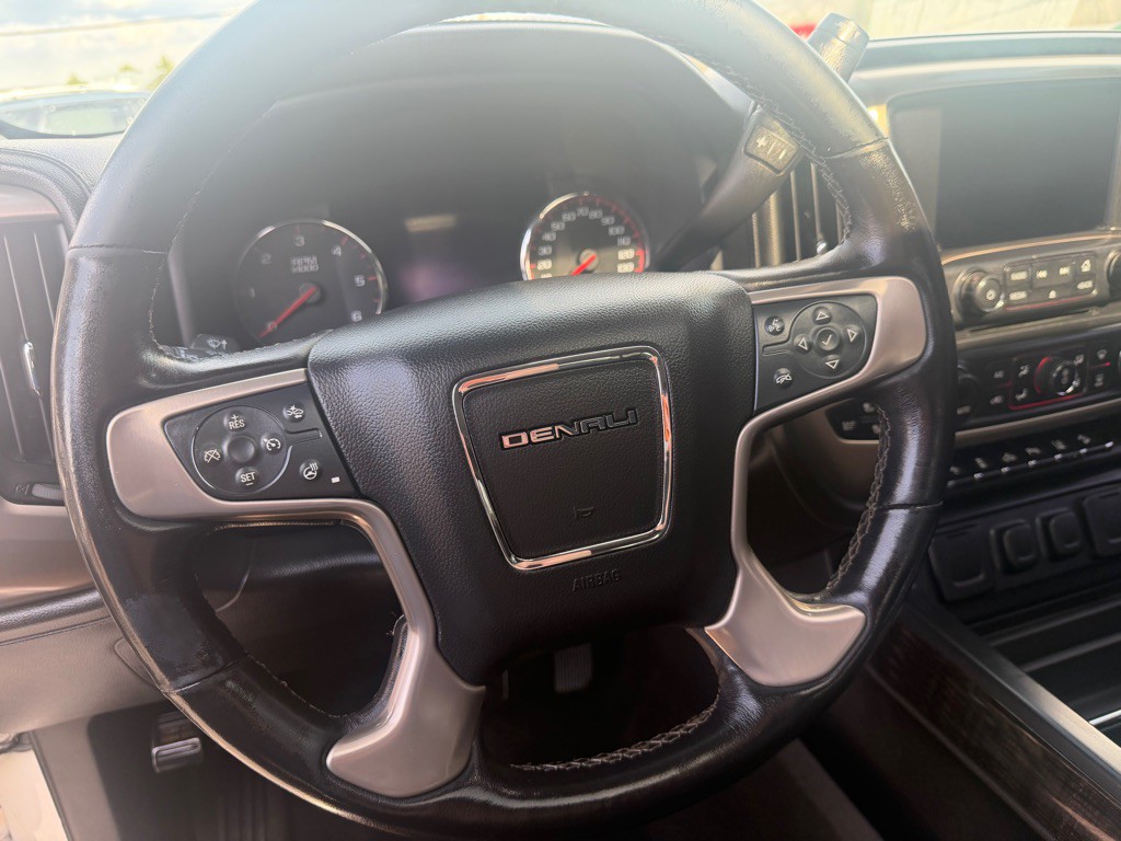 2015 GMC Sierra Image 31