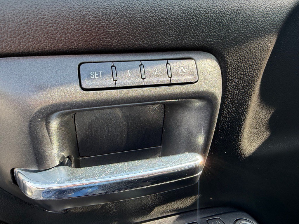 2015 GMC Sierra Image 46