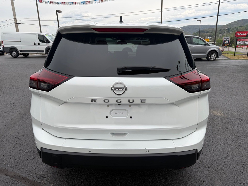 2024 Nissan Rogue Image 6