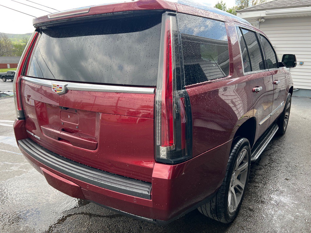 2017 Cadillac Escalade Image 5
