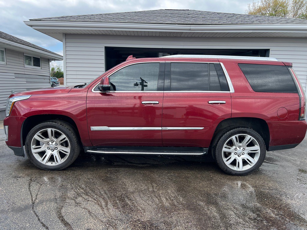 2017 Cadillac Escalade Image 8