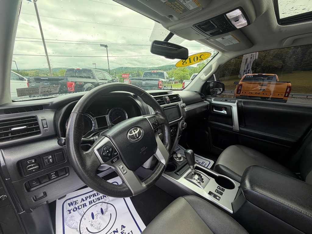 2018 Toyota 4Runner Image 10