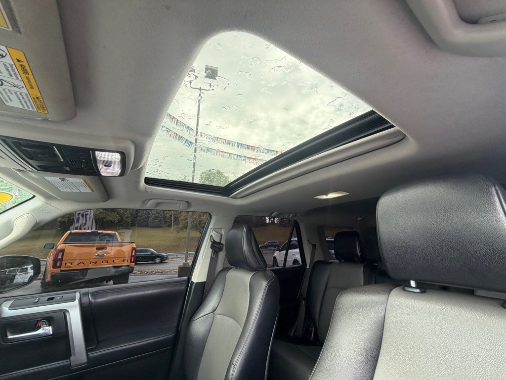 2018 Toyota 4Runner Image 12