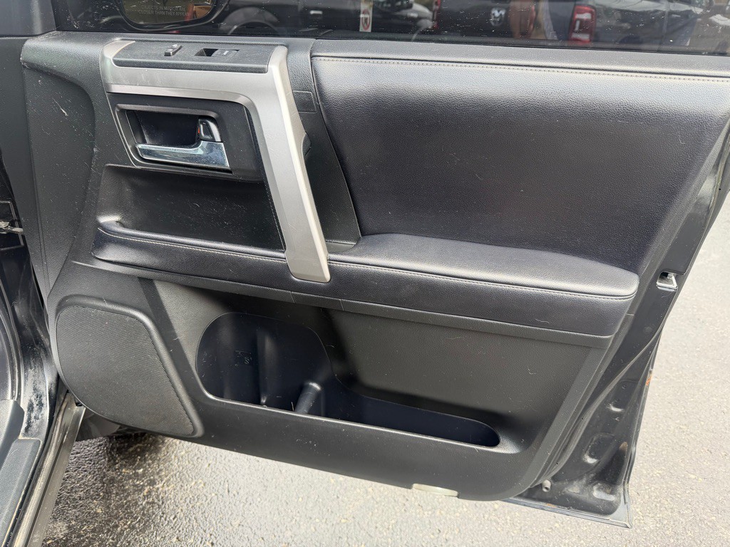 2018 Toyota 4Runner Image 23