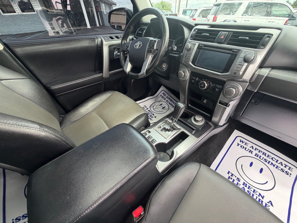 2018 Toyota 4Runner Image 24