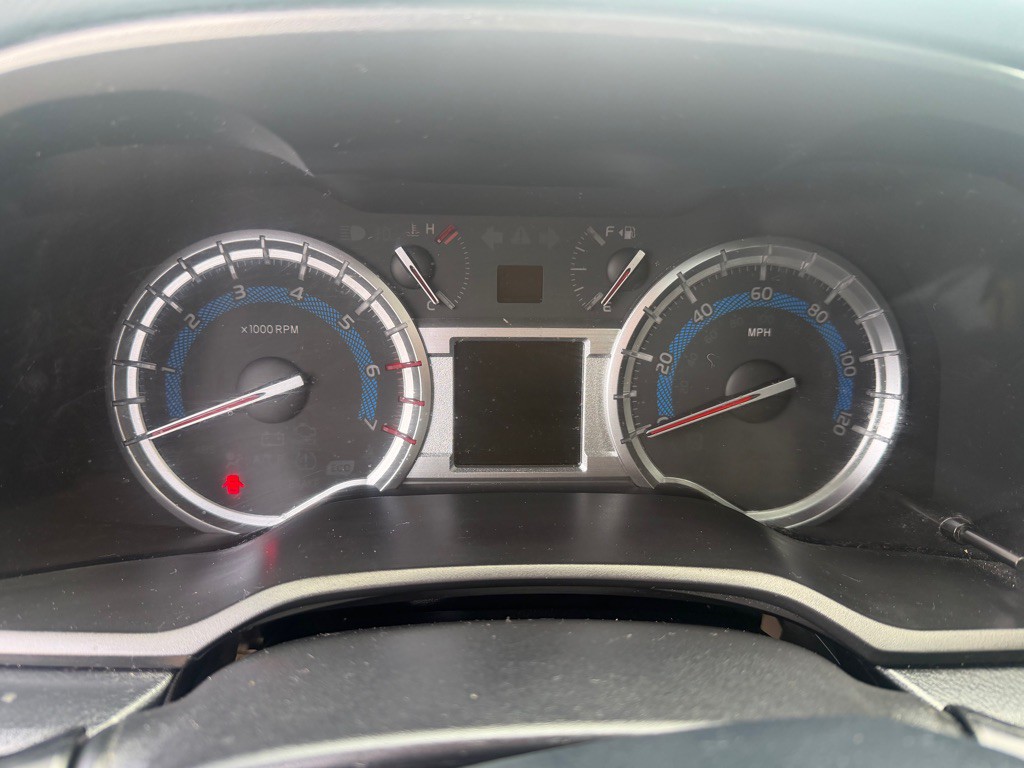 2018 Toyota 4Runner Image 30