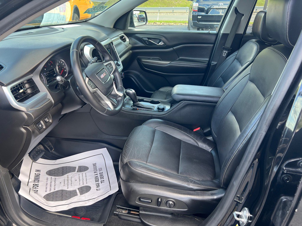 2018 GMC Acadia Image 11