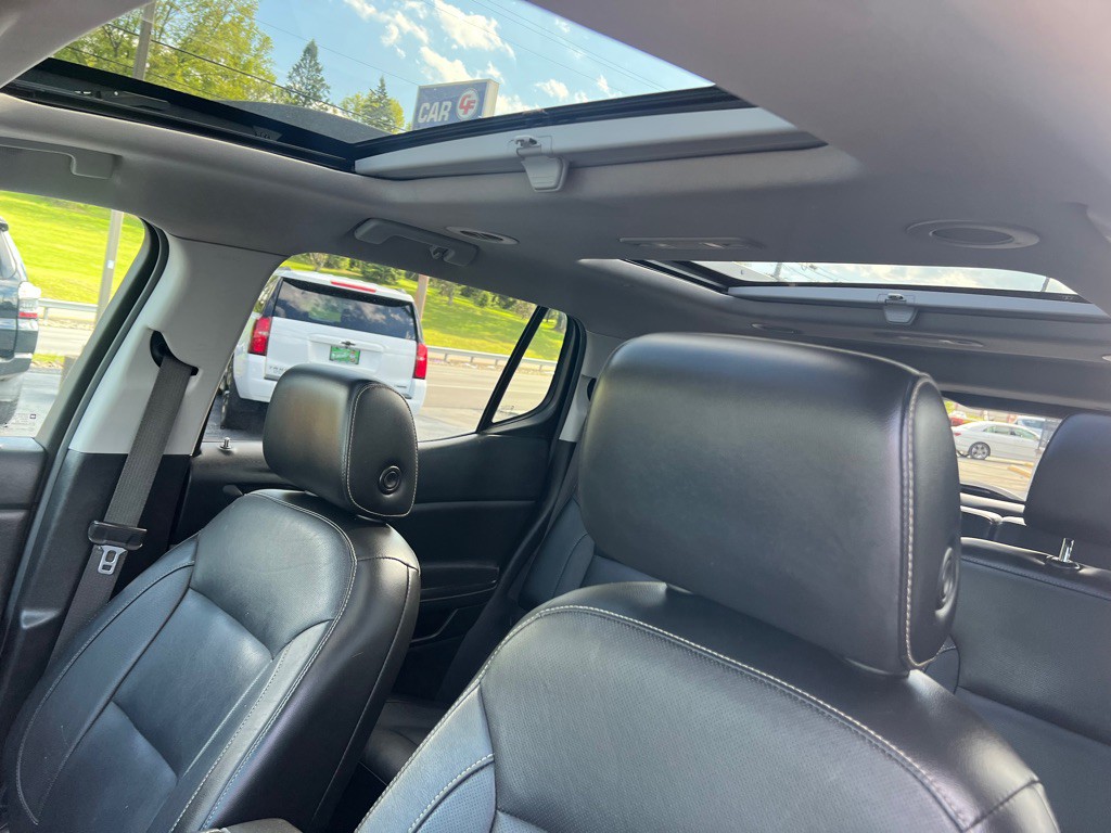 2018 GMC Acadia Image 12