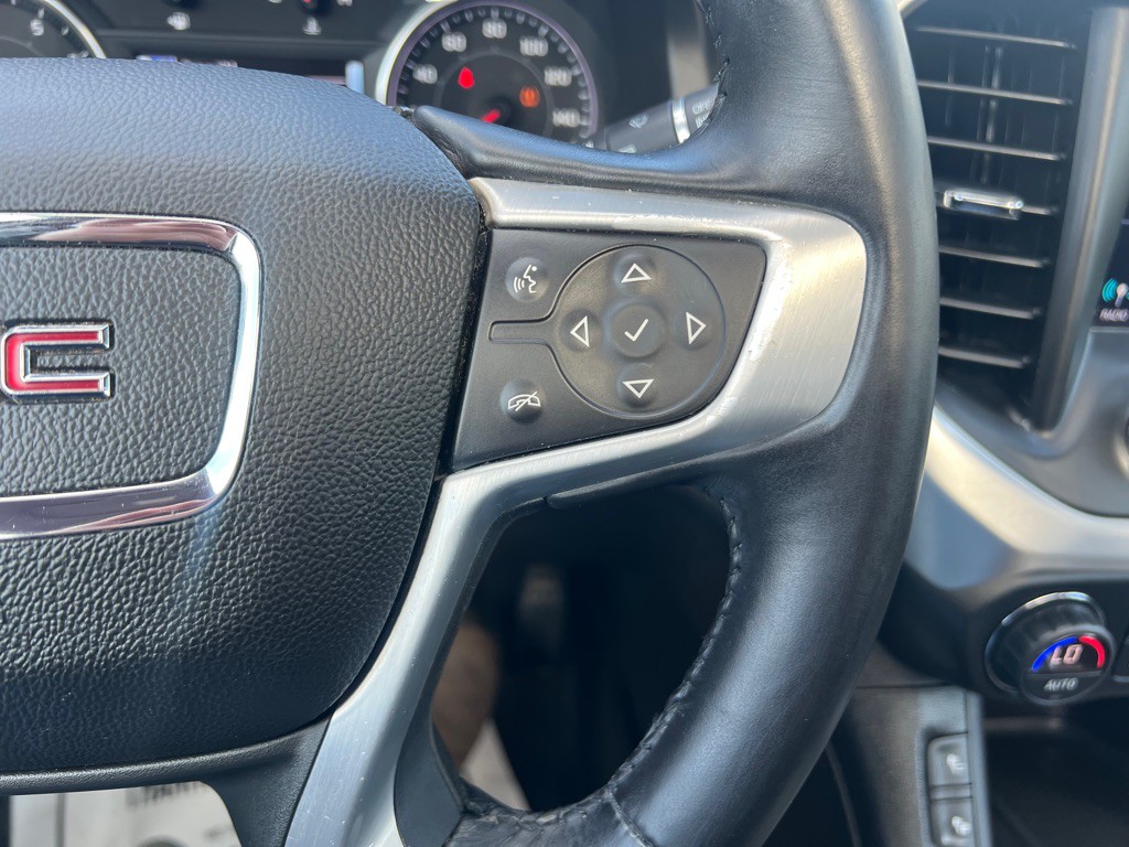2018 GMC Acadia Image 16