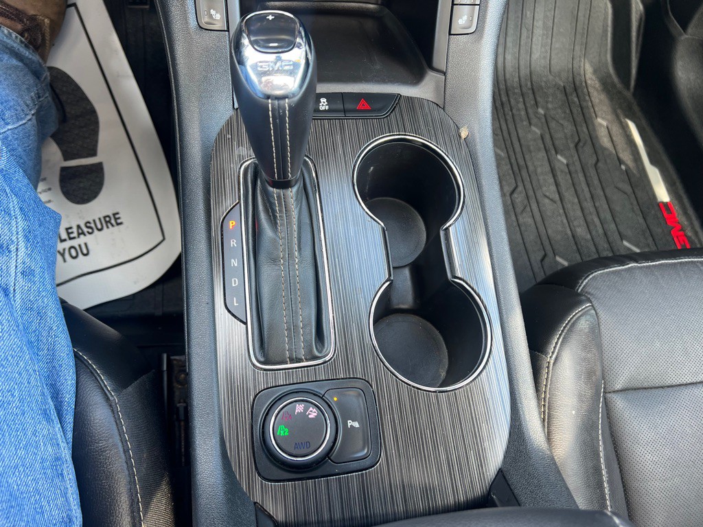 2018 GMC Acadia Image 19