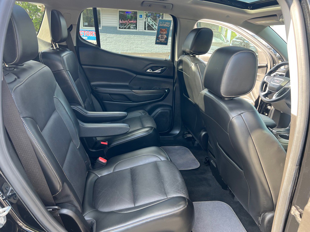 2018 GMC Acadia Image 32