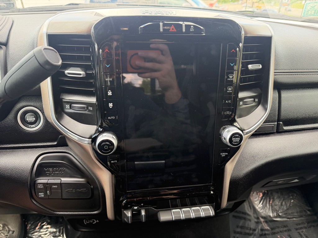 2024 RAM 2500 Image 48