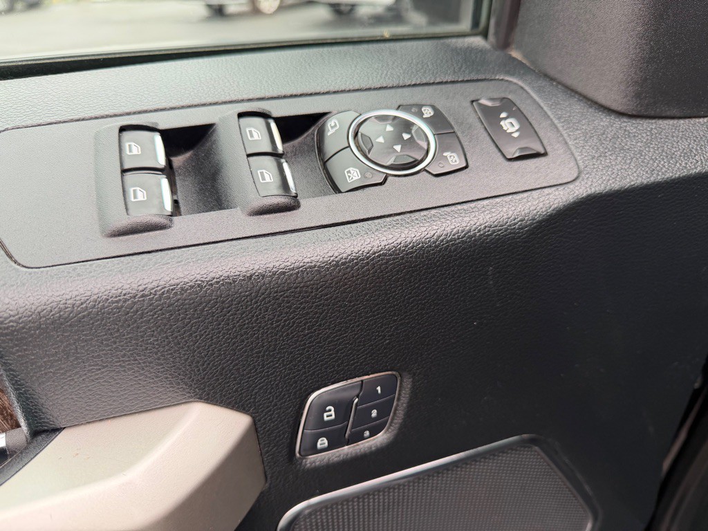 2018 Ford F-350 Image 39