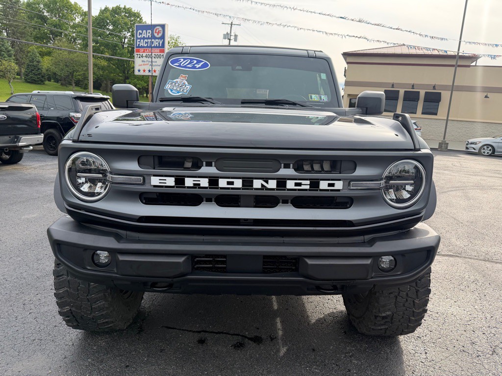 2024 Ford Bronco Image 2