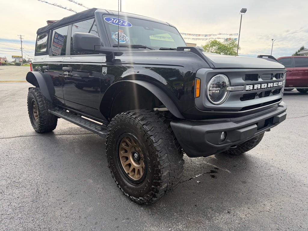2024 Ford Bronco Image 3