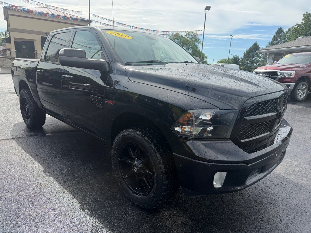 2019 RAM 1500 Image 3