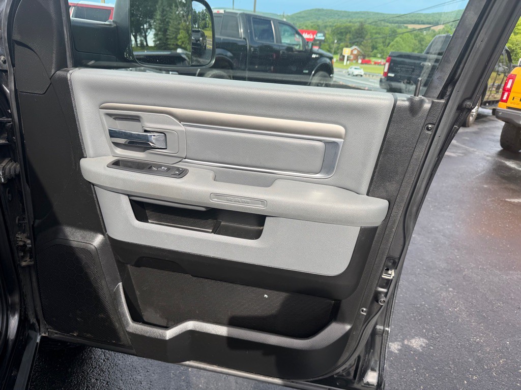 2019 RAM 1500 Image 25