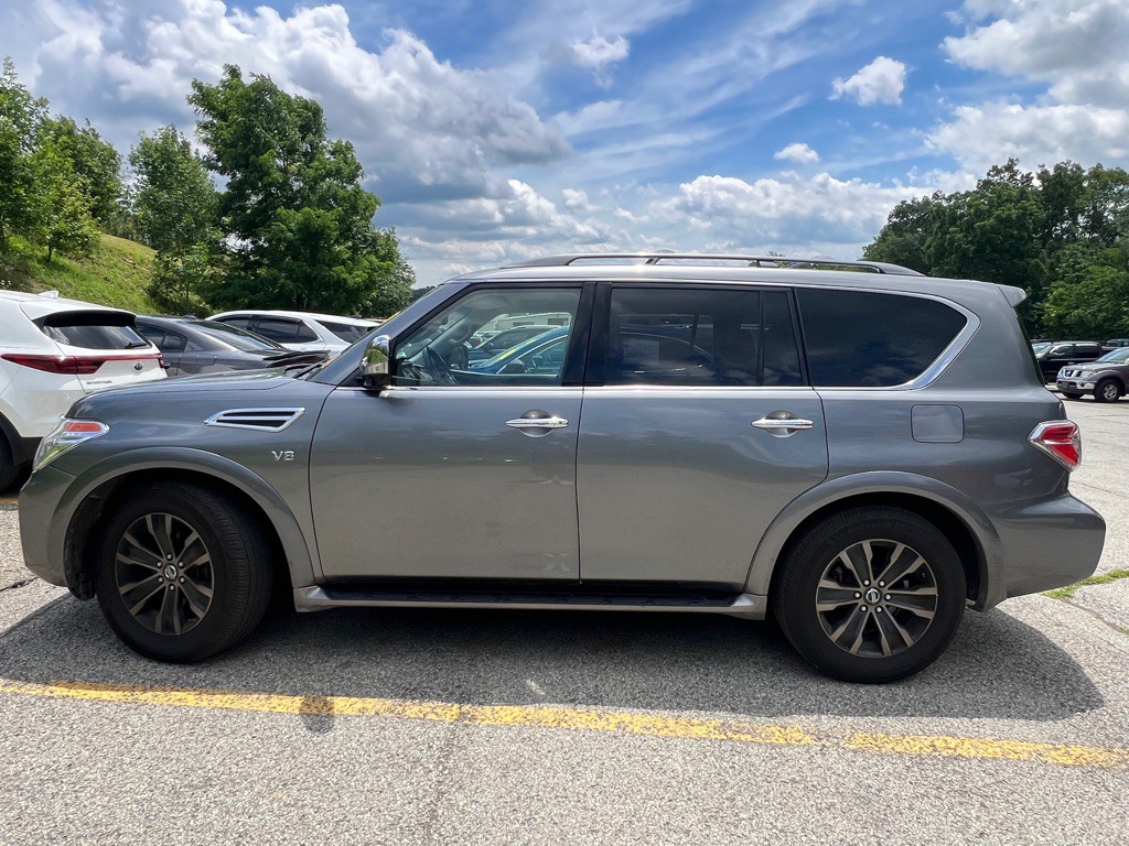 2017 Nissan Armada Image 1