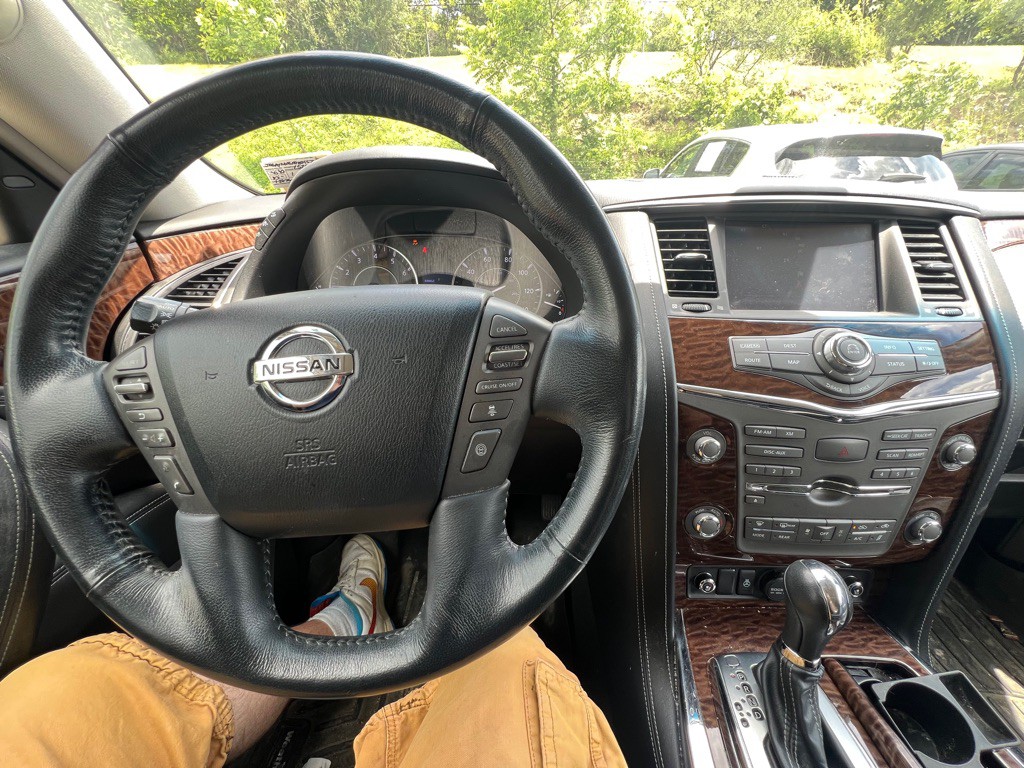 2017 Nissan Armada Image 14