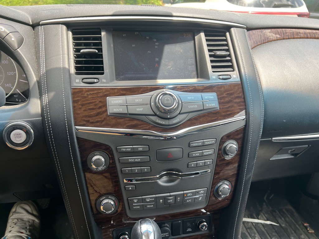 2017 Nissan Armada Image 17