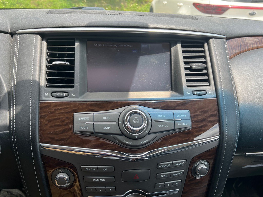 2017 Nissan Armada Image 19