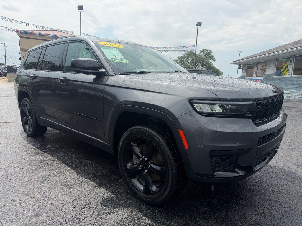 2022 Jeep Grand Cherokee Image 3